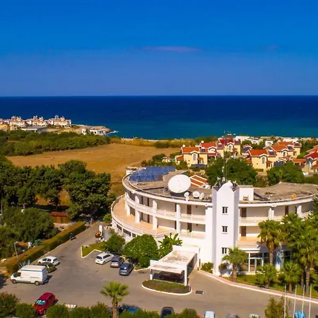 Hotel Sempati 3*