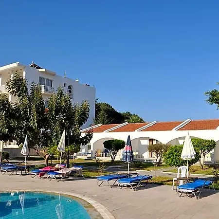 Sempati Hotel Lapta
